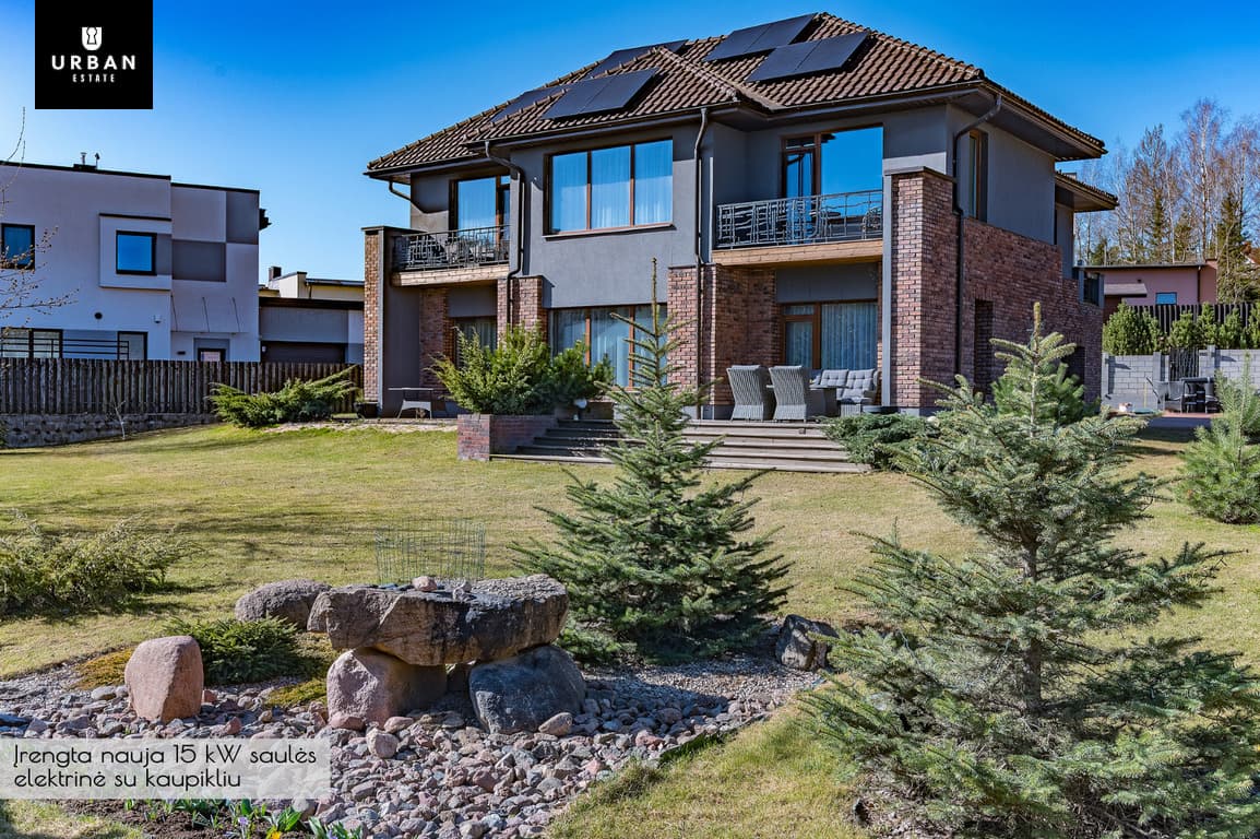 Parduodamas namas Žemuogių g., Bajorų k., 340.22 kv.m ploto